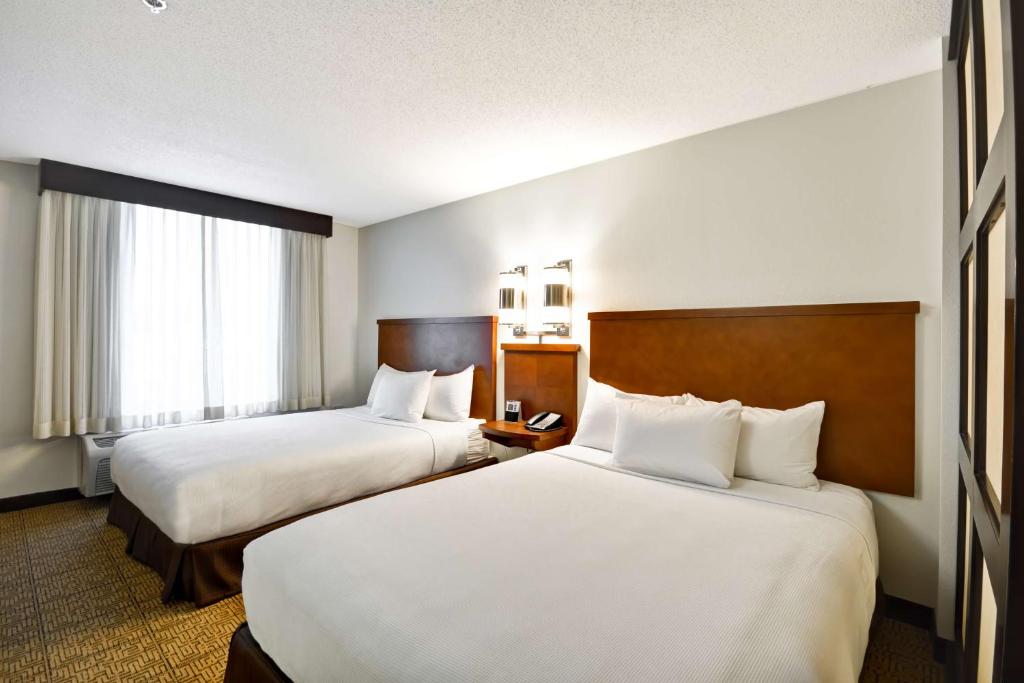 Hyatt Place Chicago/Naperville/Warrenville - main image