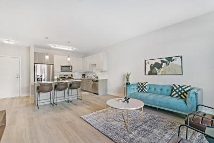 2BR modern Living in tranquil Scene