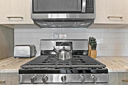 2BR Modern Living in Tranquil Scene - image 15