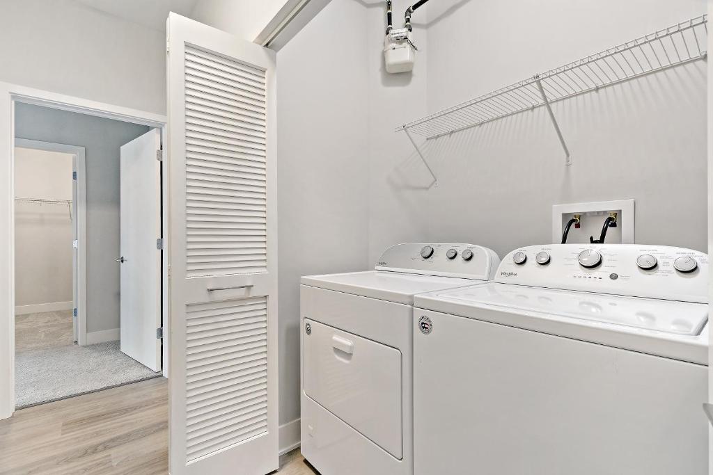 2BR Modern Living in Tranquil Scene - image 3
