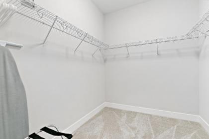 2BR Modern Living in Tranquil Scene - image 7
