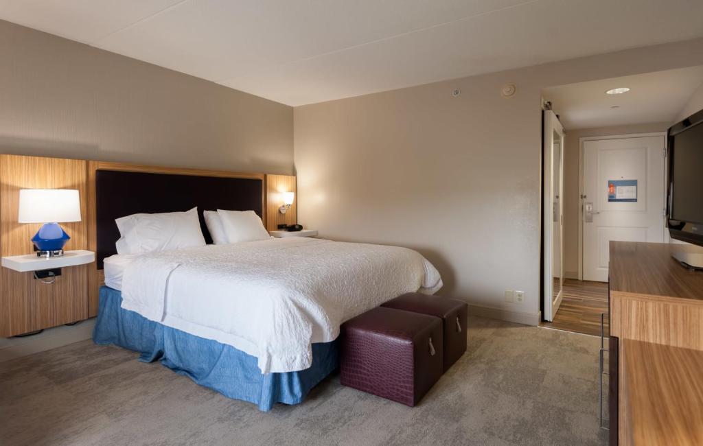 Hampton Inn Doylestown - image 3
