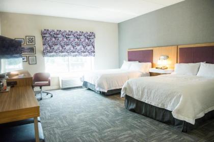 Hampton Inn & Suites Warrington Horsham - image 13