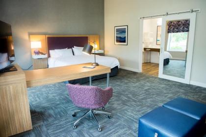 Hampton Inn & Suites Warrington Horsham - image 4