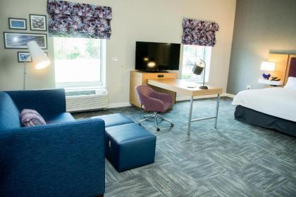 Hampton Inn & Suites Warrington Horsham - image 6