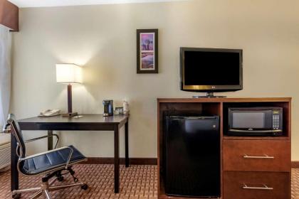 Comfort Inn & Suites Warsaw - image 12