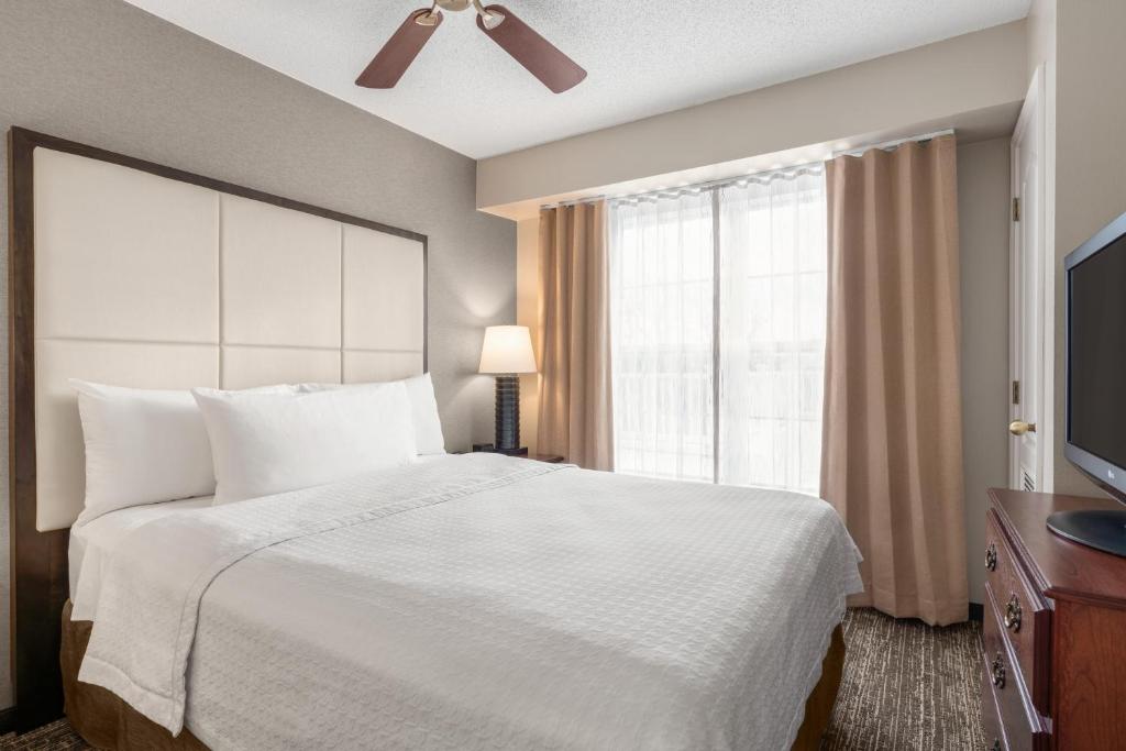 Homewood Suites by Hilton Providence-Warwick - image 5