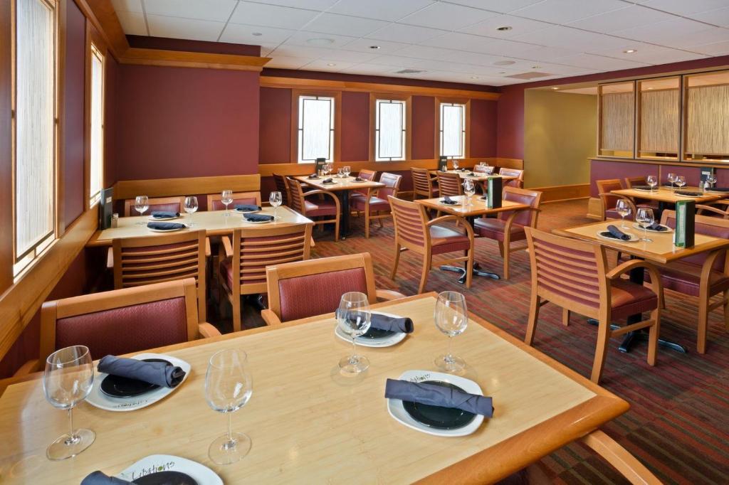 Radisson Hotel Providence Airport - image 4