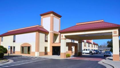 Magnuson Hotel Washington - image 3