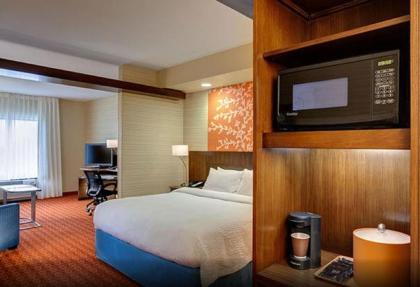 Fairfield Inn & Suites by Marriott Washington - image 10