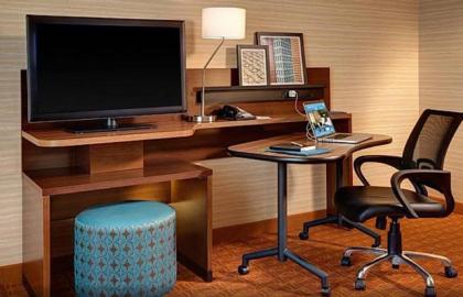 Fairfield Inn & Suites by Marriott Washington - image 9