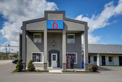 Motel 6 Washington PA