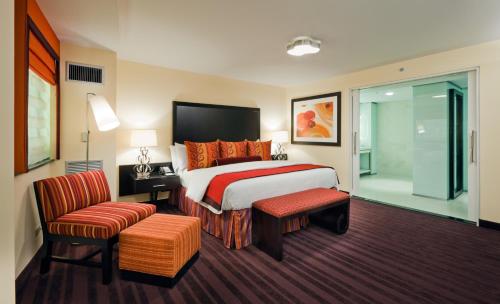 Washington Plaza Hotel - image 3