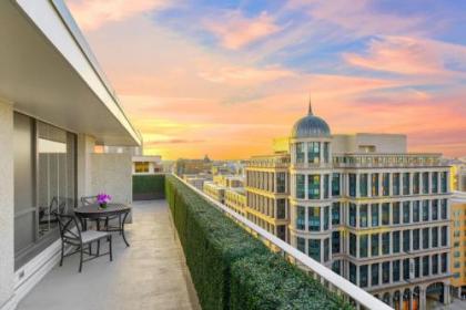 The Madison a Hilton Hotel