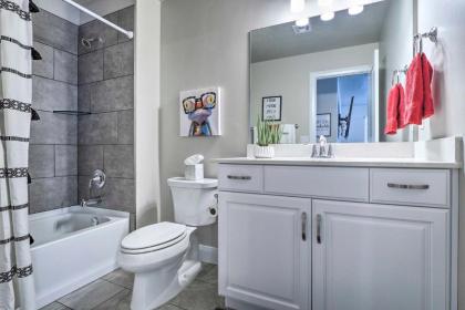 Washington Townhome with Patio and Resort Perks! - image 10