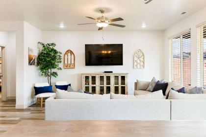 The St George Poolside Retreat - image 18