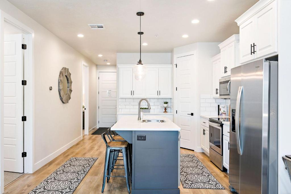 Red Rock Retreat - image 4