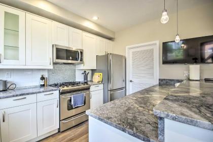 Modern D C Retreat with Private Outdoor Space! - image 8