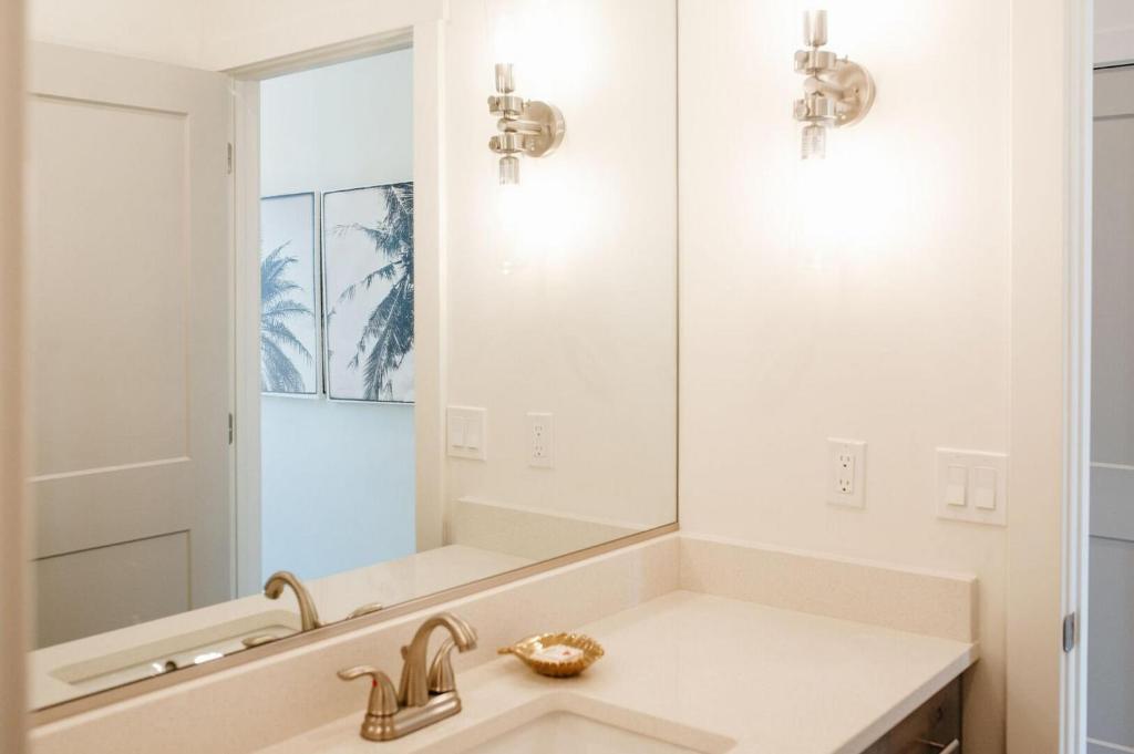 The Palms by Freedom Vacation Rentals - image 6