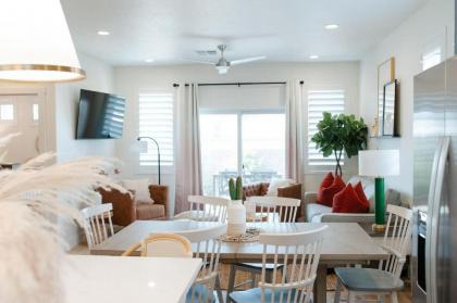 Desert Getaway by Freedom Vacation Rentals - image 9
