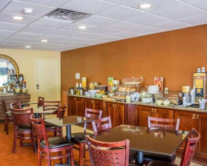 Quality Inn Waterbury - image 15