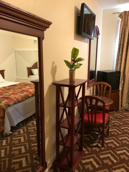 Waterbury Big Apple Motel - image 8