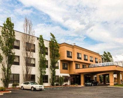 Quality Inn  Suites Waterford