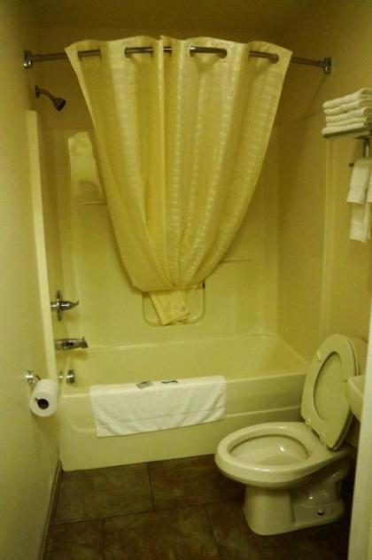 Waterford Inn - image 5