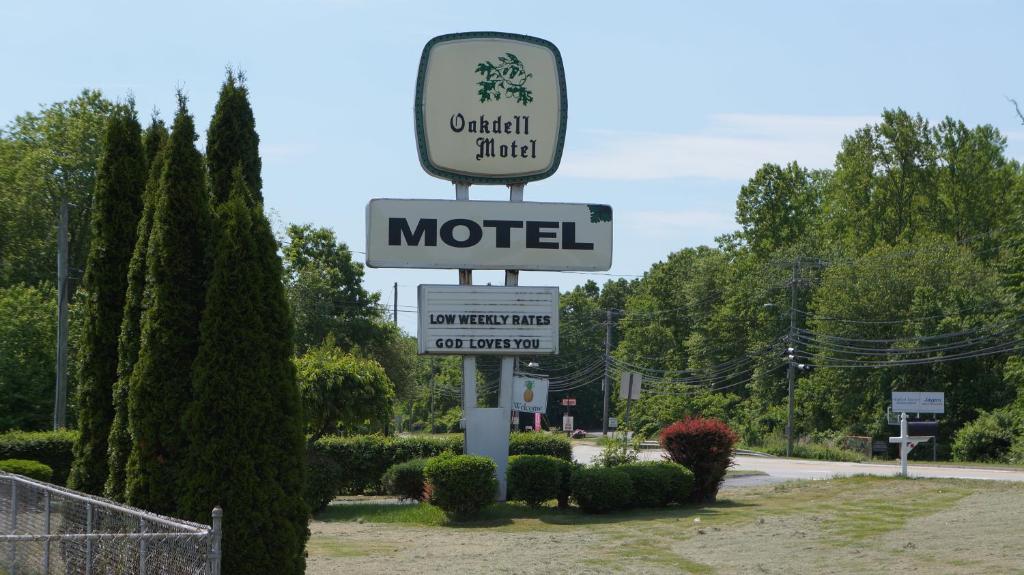 Oakdell Motel WATERFORD CT - main image
