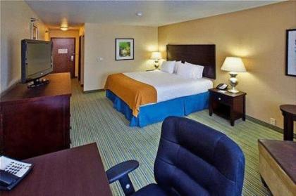 Holiday Inn Express- Waterloo/Cedar Falls an IHG Hotel - image 8
