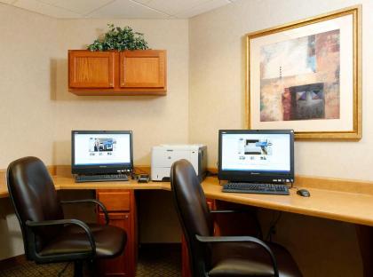 Hampton Inn Waterloo - image 2
