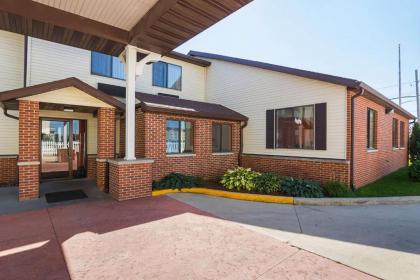 Motel 6-Waterloo IA - Crossroads Mall - Cedar Falls - image 3