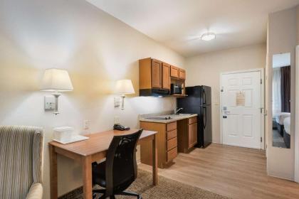 Suburban Extended Stay Waterloo - Cedar Valley - image 12