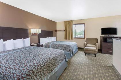 Days Inn & Suites by Wyndham Waterloo - image 4