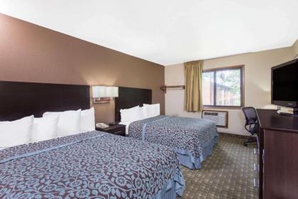Days Inn & Suites by Wyndham Waterloo - image 8