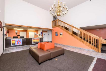 Motel 6-Waterloo IA - image 10