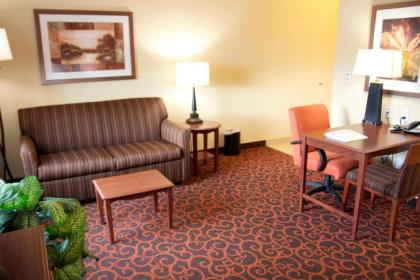 Hampton Inn & Suites Watertown - image 6