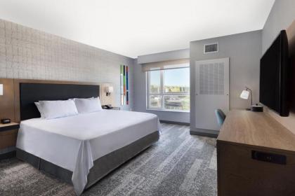 Hampton Inn & Suites Watertown Boston Ma - image 8