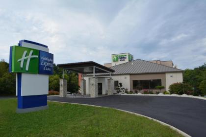 Holiday Inn Express  Suites Waterville   North an IHG Hotel Waterville Maine