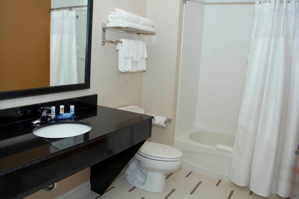 Fairfield Inn & Suites by Marriott Watervliet St. Joseph - image 5