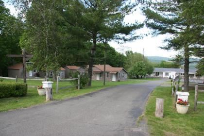 Lakeside Resort - image 4