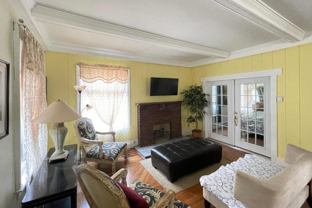 Wine Country Inn - image 5