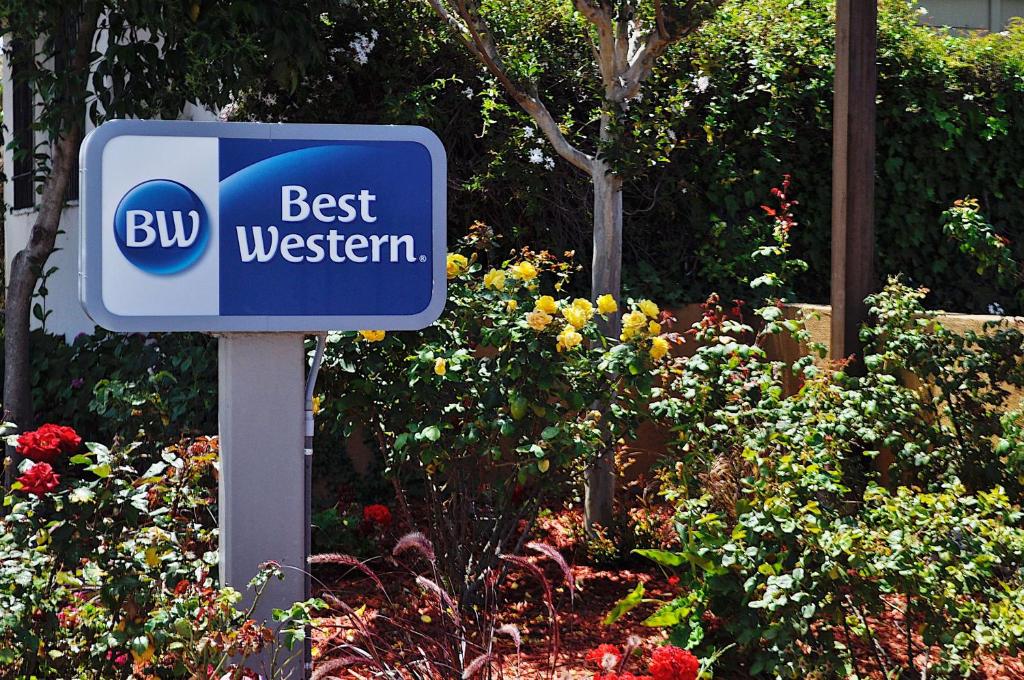 Best Western Rose Garden Inn - image 2