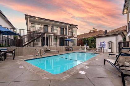 Best Western Rose Garden Inn - image 9