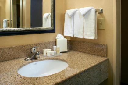 Courtyard by Marriott Chicago Waukegan / Gurnee - image 3