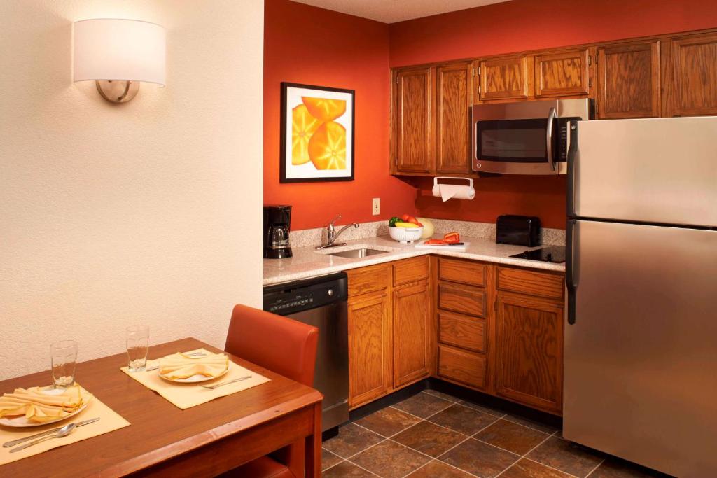 Sonesta ES Suites Chicago Waukegan Gurnee - image 5