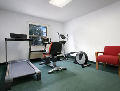 Travelodge by Wyndham Waukegan Gurnee - image 11