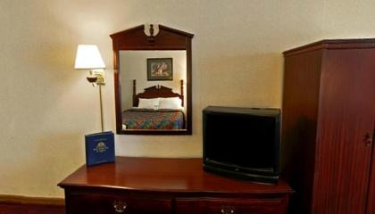 Americas Best Value Inn Waukegan - image 11