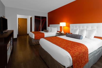 Howard Johnson by Wyndham Waukegan Great Lakes - image 3