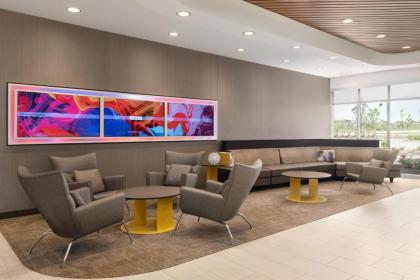 SpringHill Suites by Marriott Milwaukee West/Wauwatosa - image 8